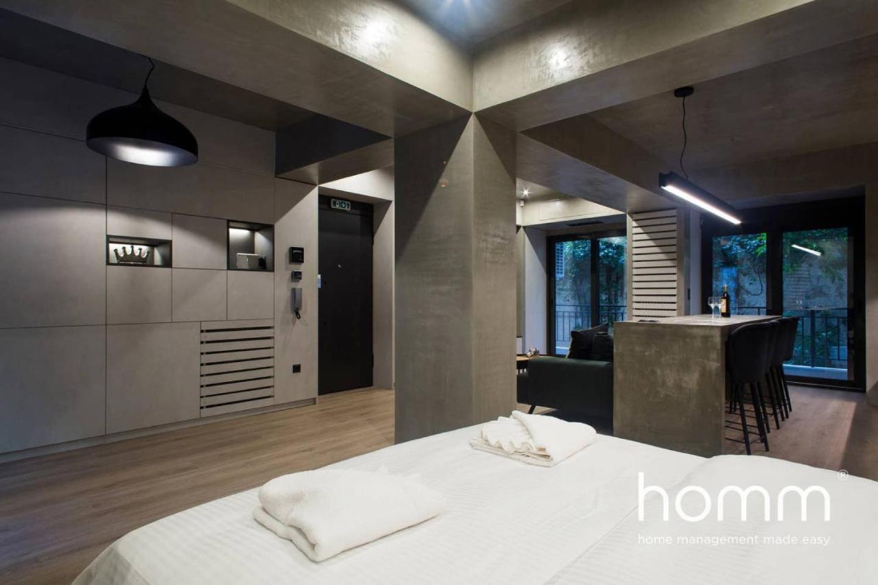 Ferienwohnung Unique Urban Homm Studio In Piraeus, Alkiviadou Exterior foto